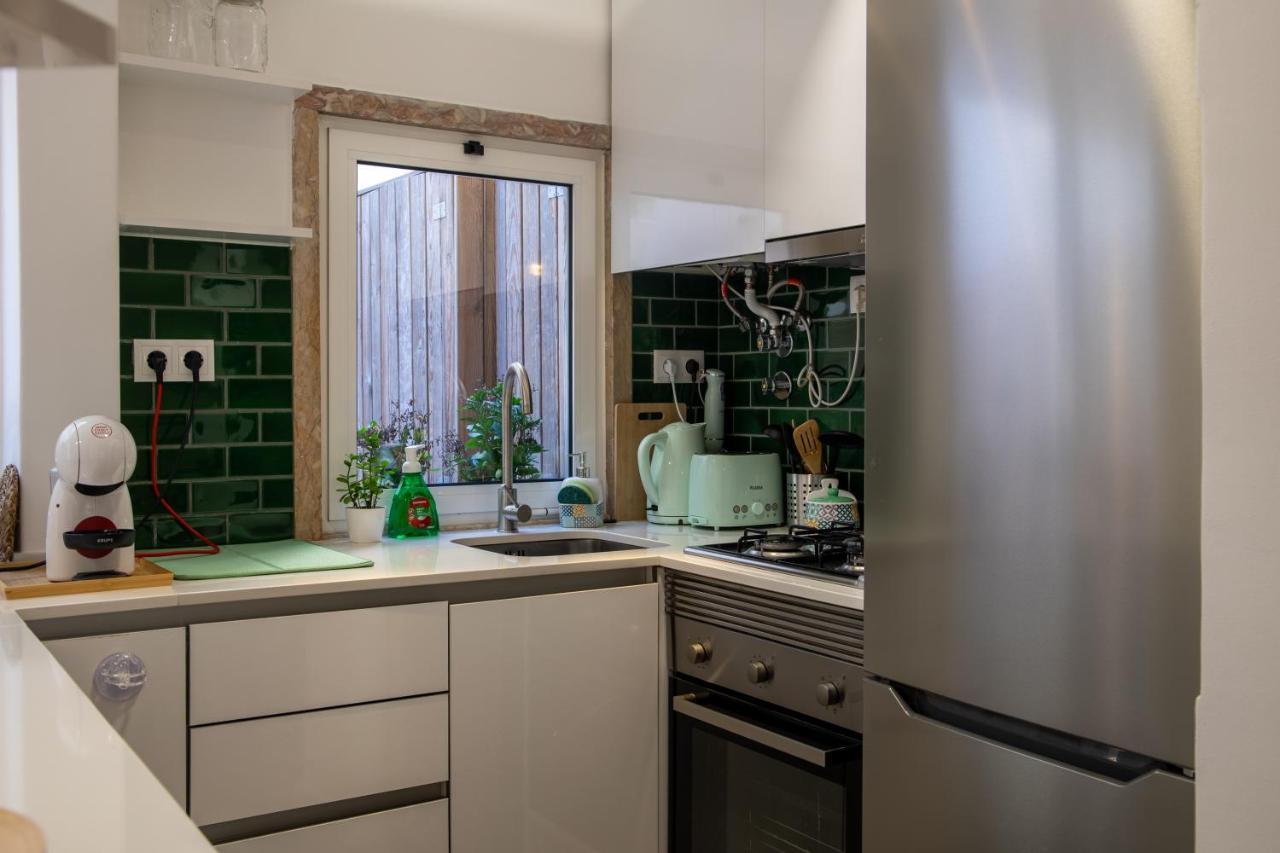 Charming 1 Bedroom Apartment W/ Terrace Near Belem Lisboa Exterior foto